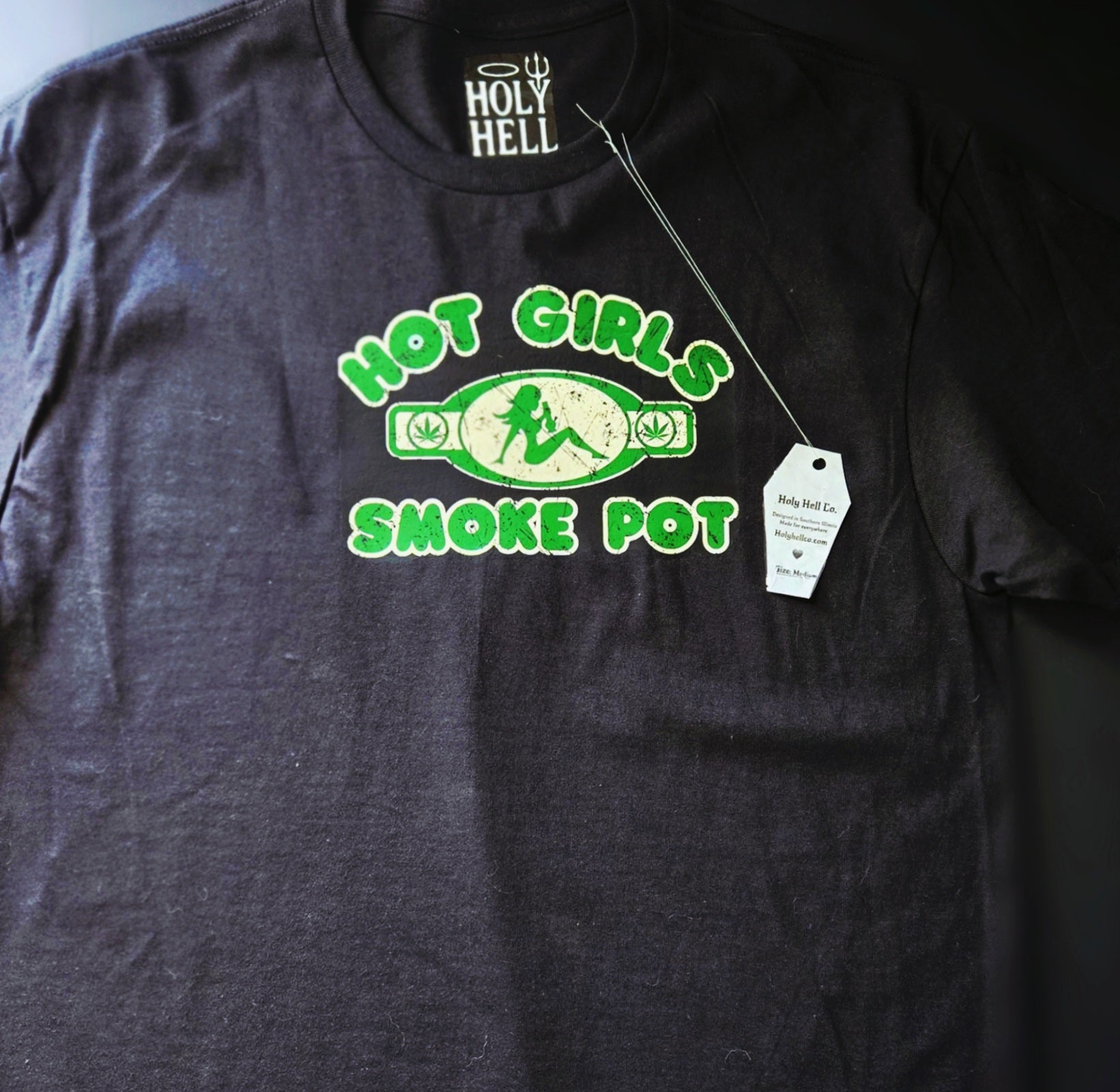 Hot girls smoke 🍃 shirt